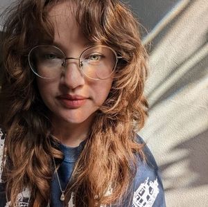 Meet your Posher, Cait